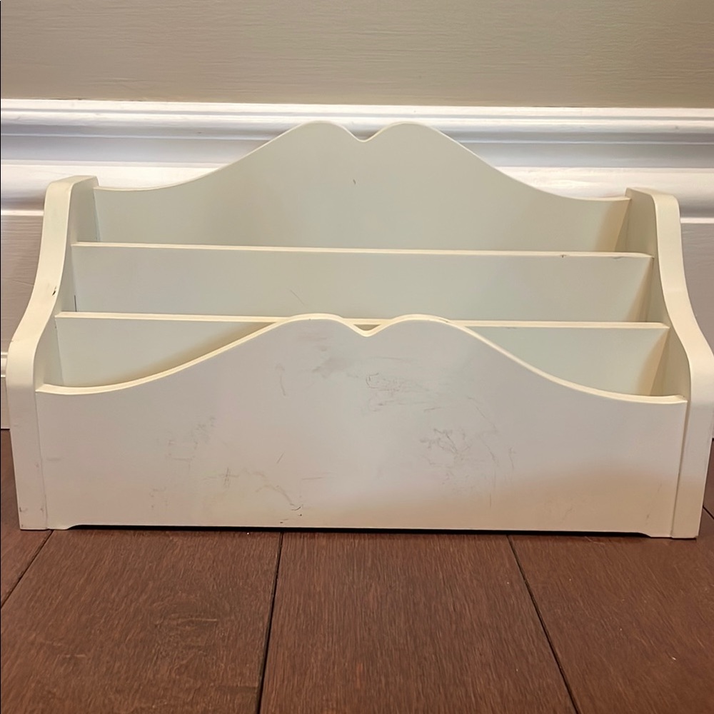 Cream Wooden Organizer
